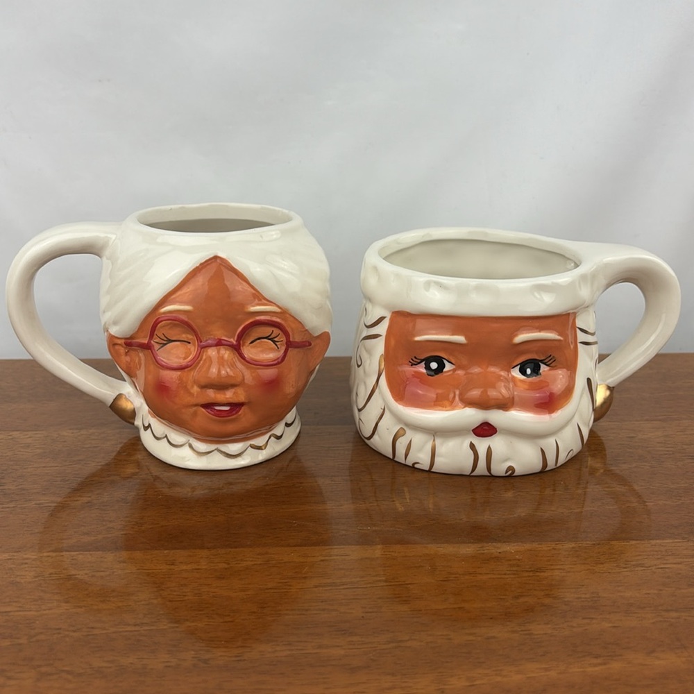 Santa and Mrs. Claus Sunny & Ted Holiday Mug Set